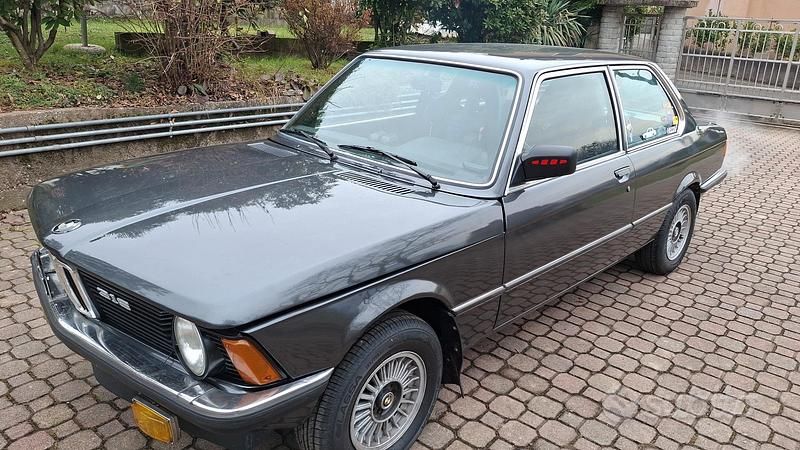 Usata BMW 318 105 CV (77 kW) 1981 Nero Berlina