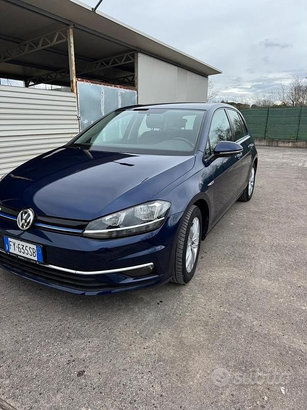 Usata VW Golf VIII 2020 Blu Berlina