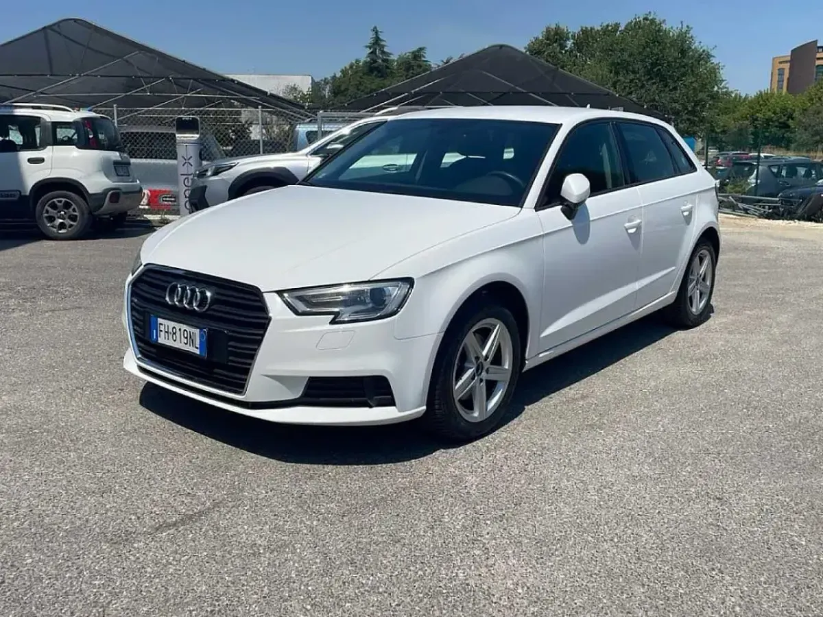 Usata Audi A3 Business 116 CV (85 kW) 2017 Berlina
