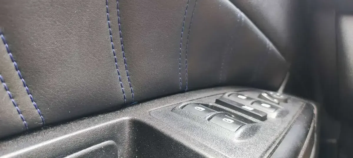 Usata Lancia Delta S 120 CV (88 kW) 2013 Bicolore Utilitaria