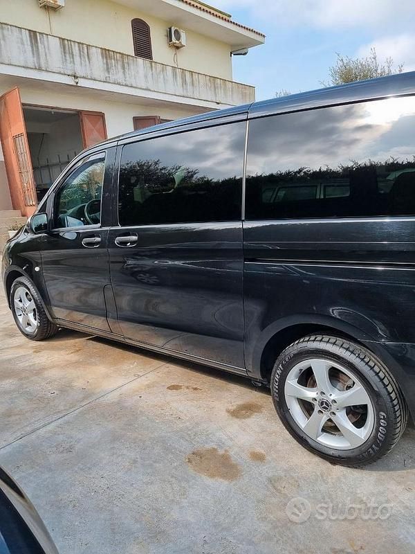 Usata Mercedes Vito 116 CV (85 kW) 2021 Nero Furgone