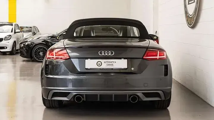 Usata Audi TT Roadster 197 CV (144 kW) 2020 Grigio scuro Cabrio