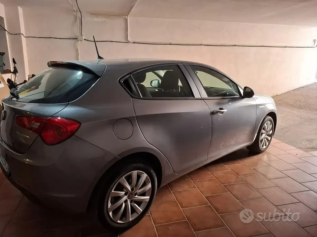 Usata Alfa Romeo Giulietta 120 CV (88 kW) 2018 Utilitaria