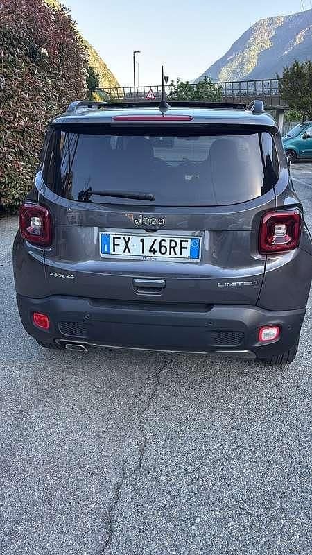 Używany Jeep Renegade Limited 140 KM (102 kW) 2019 Szary SUV