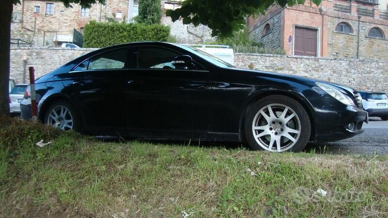 Usata Mercedes CLS350 272 CV (200 kW) 2005 Berlina