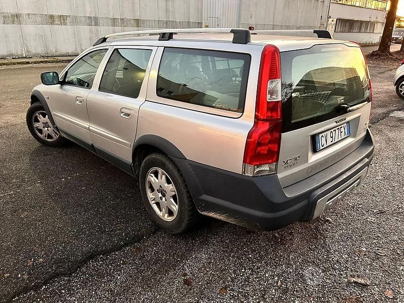 Grigio Usata 2004 Volvo XC70 Station wagon | 3599 € (Super prezzo) - Immagine 1/4
