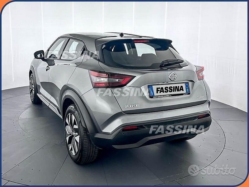 Usata Nissan Juke 114 CV (83 kW) 2022 Grigio SUV