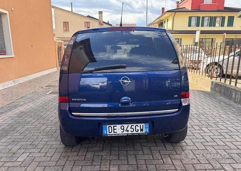 Usata Opel Meriva 105 CV (77 kW) 2006 Blu Monovolume