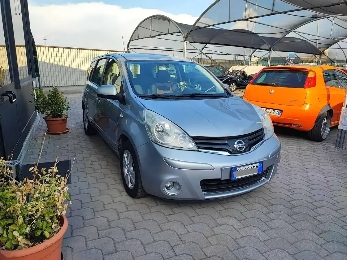 Usata Nissan Note Visia 88 CV (64 kW) 2009 Argento Utilitaria