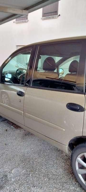 Usata Fiat Multipla Emotion 92 CV (67 kW) 2006 Monovolume