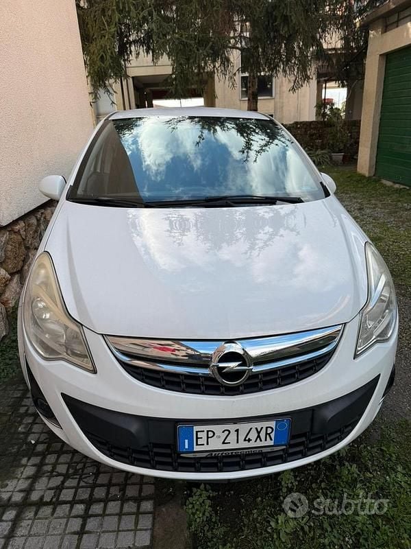 Usata Opel Corsa 2013 Bianco Berlina