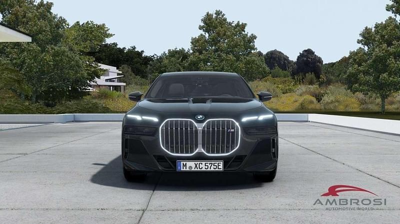 Nuova BMW i7 484 kW (659 CV) 2025 Nero Berlina