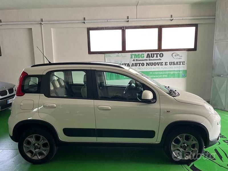 Usata Fiat Panda 4x4 S 86 CV (63 kW) 2013 Bianco Utilitaria