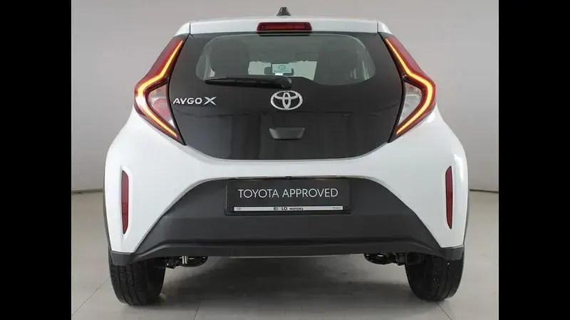 Usata Toyota Aygo X Active 72 CV (52 kW) 2023 Bianco SUV