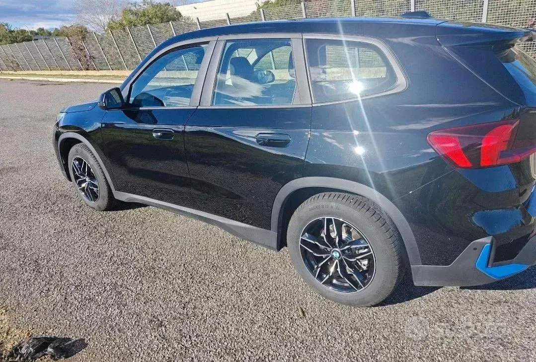 Usata BMW iX1 94 kW (128 CV) 2023 Nero SUV