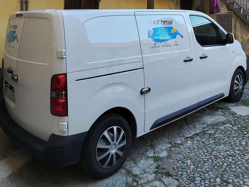 Bianco Usata 2017 Citroën Jumpy Monovolume | 12.500 € (Buon prezzo) - Immagine 1/4