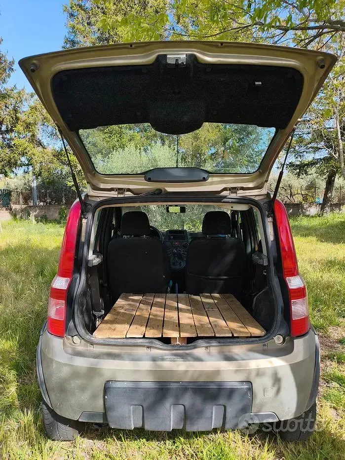 Usata Fiat Panda 4x4 69 CV (50 kW) 2009 Grigio Utilitaria