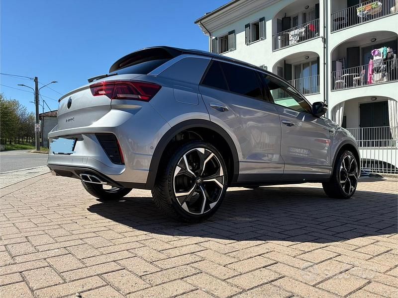 Usata VW T-Roc R-line Plus 150 CV (110 kW) 2023 Grigio SUV