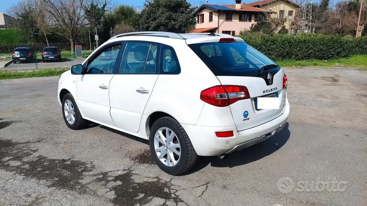 Usata Renault Koleos Dynamique 150 CV (110 kW) 2009 Bianco SUV