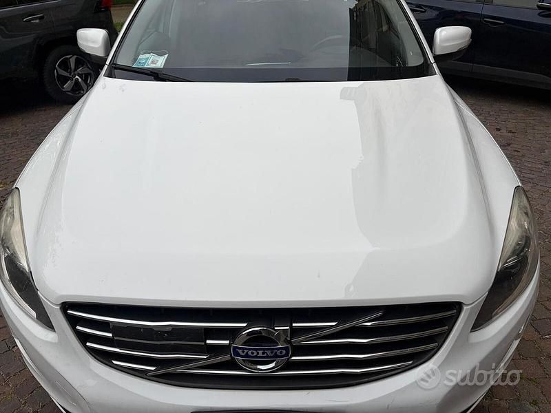 Usata Volvo XC60 Business Edition 150 CV (110 kW) 2015 Bianco SUV