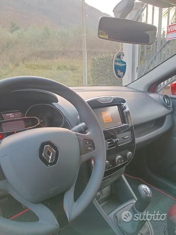 Usata Renault Clio IV 75 CV (55 kW) 2014 Rosso Berlina