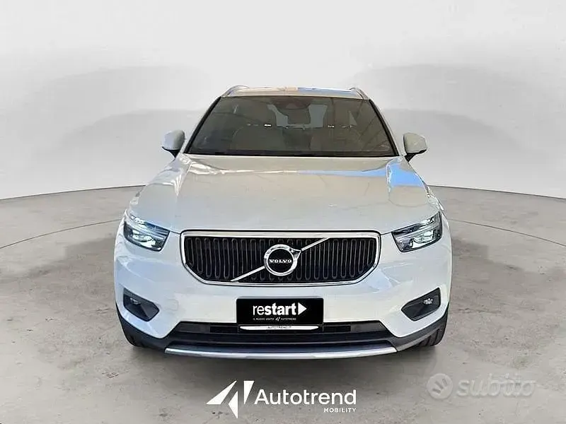 Usata Volvo XC40 Momentum 150 CV (110 kW) 2018 Bianco SUV