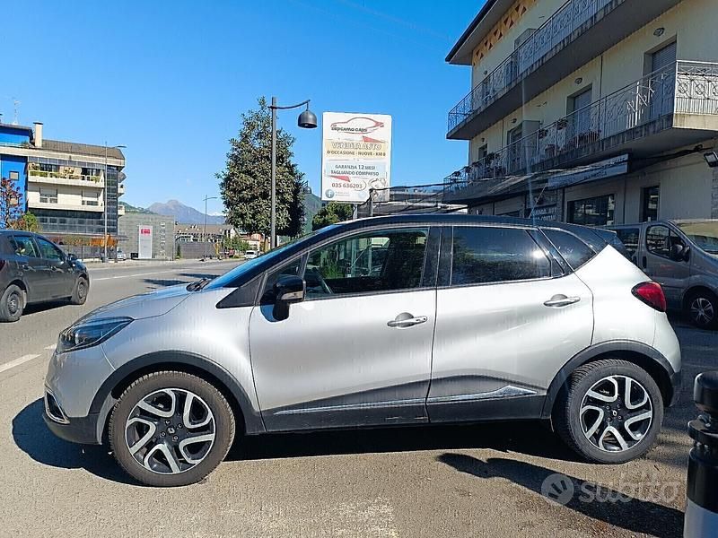 Usata Renault Captur 90 CV (66 kW) 2014 Grigio SUV