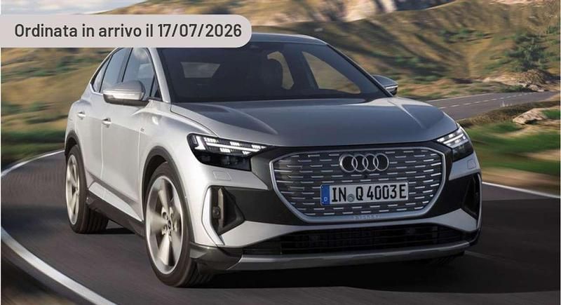Nuova Audi Q4 e-tron 69 kW (95 CV) 2025 Argento SUV