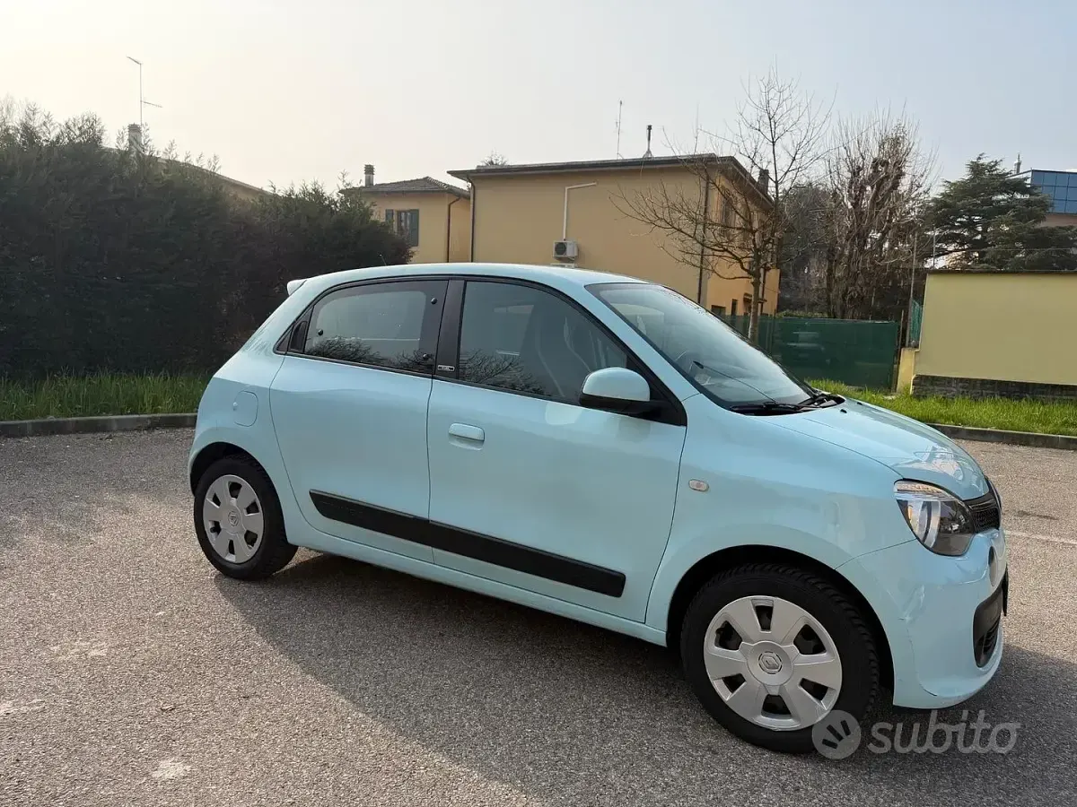 Usado Renault Twingo 90 HP (66 kW) 2019 Azul Citadino
