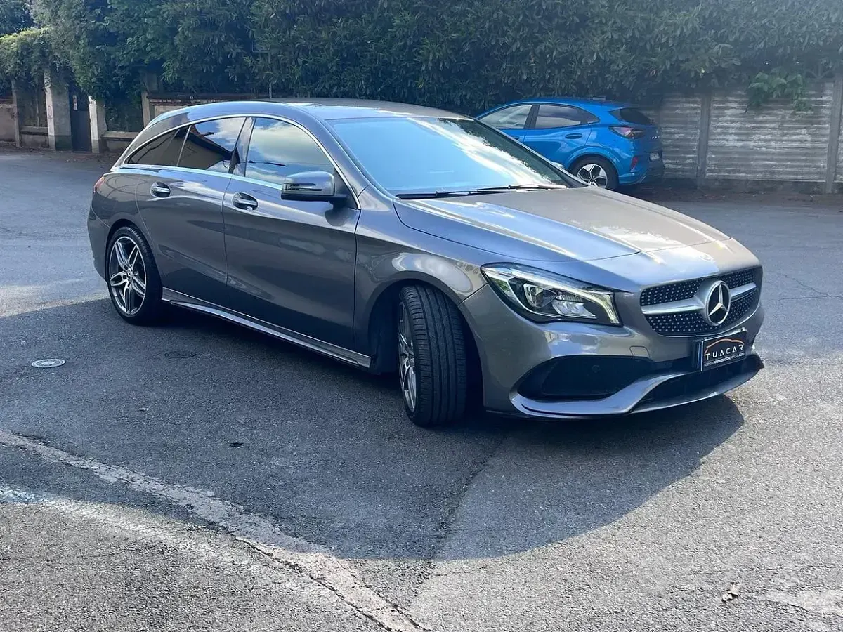 Occasion Mercedes CLA220 Premium 177 ch (130 kW) 2018 Gris Berline
