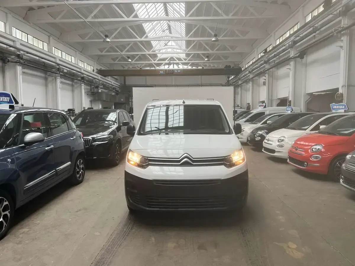 Usata Citroën Berlingo 90 CV (66 kW) 2022 Bianco Monovolume