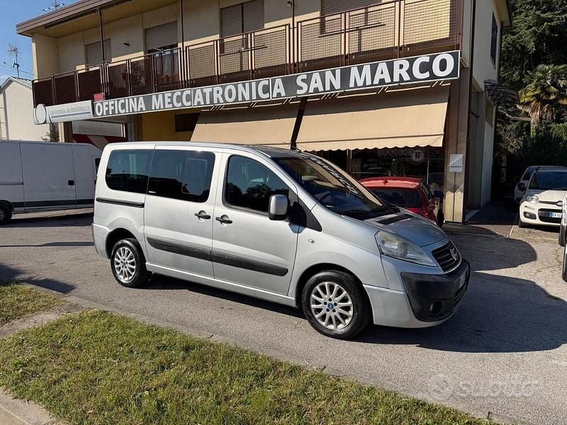 Grigio Usata 2007 Fiat Scudo Furgone | 6900 € (Buon prezzo) - Immagine 1/4