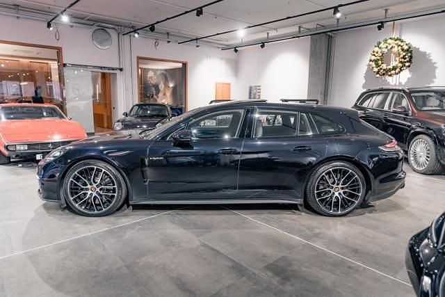 Usata Porsche Panamera Sport Turismo 560 CV (411 kW) 2021 Nero Berlina