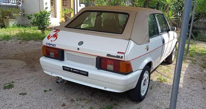 Usata Fiat Ritmo S 84 CV (61 kW) 1985 Bianco Cabrio