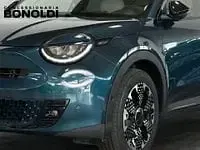 Usata Fiat 600 La Prima 145 CV (106 kW) 2025 Verde mare SUV