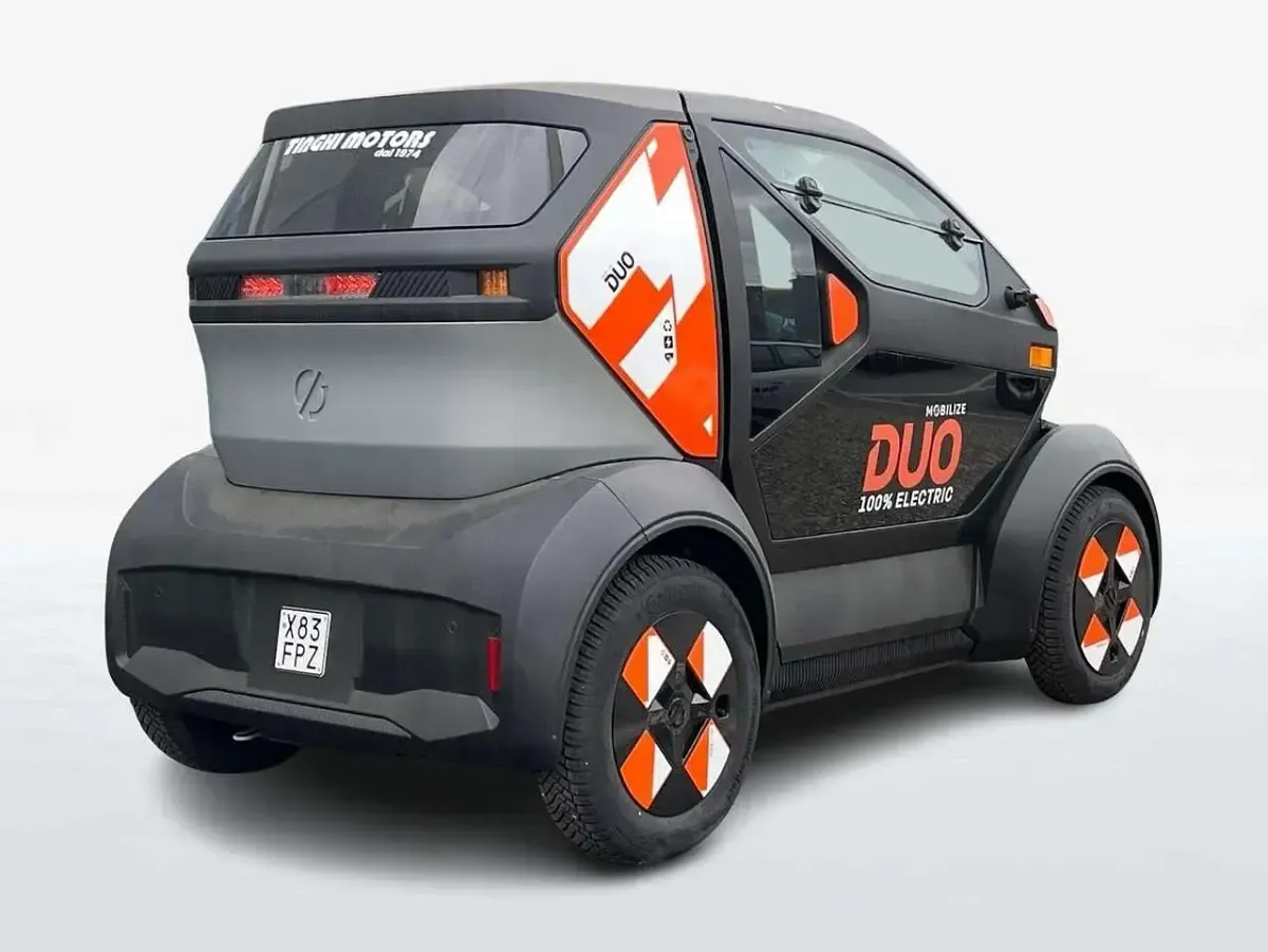 Nuova Mobilize Duo 2025 Arancione Utilitaria