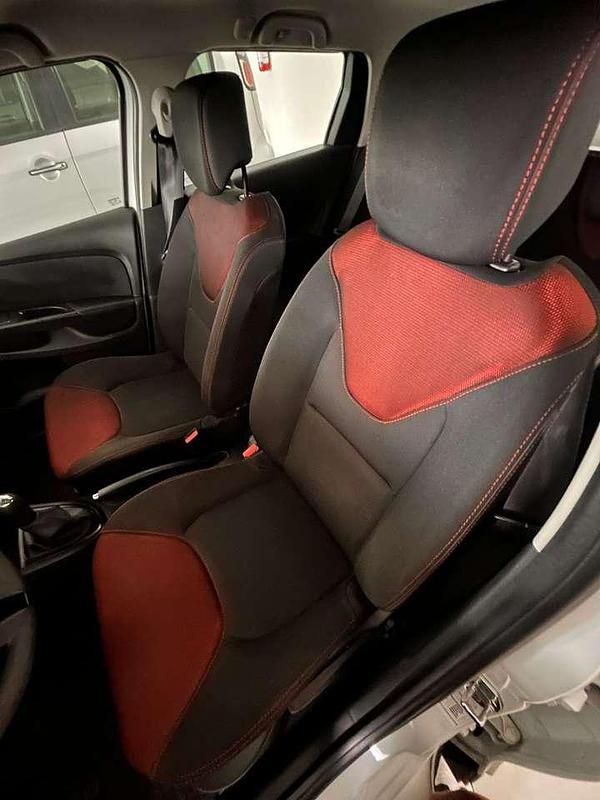 Usata Renault Clio GrandTour 75 CV (55 kW) 2015 Bianco Station wagon