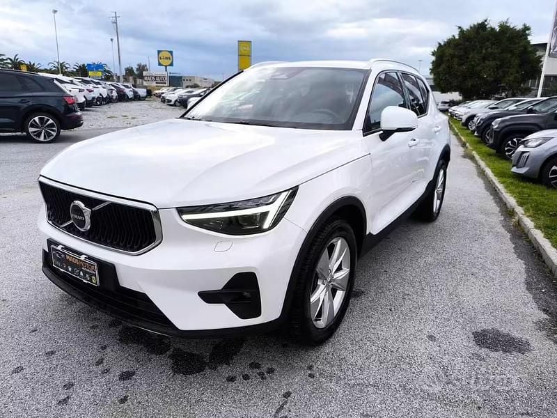 Usata Volvo XC40 Core 163 CV (119 kW) 2025 Bianco SUV