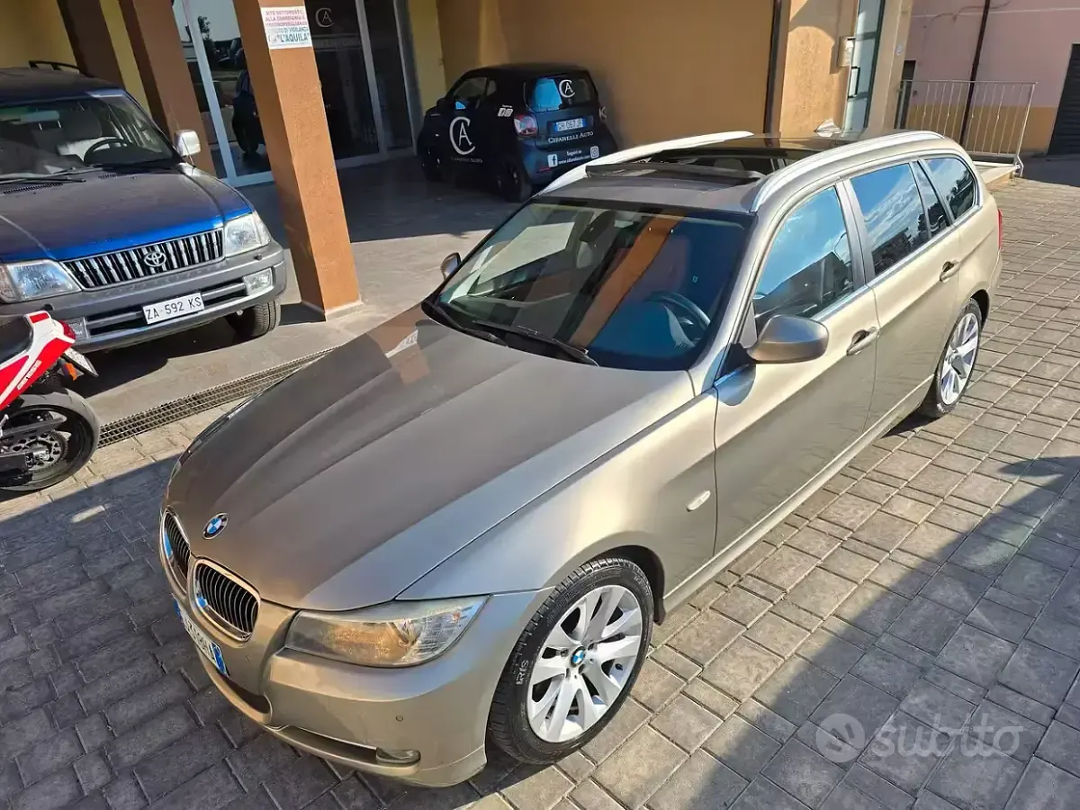Usata BMW 318 143 CV (105 kW) 2011 Beige Station wagon