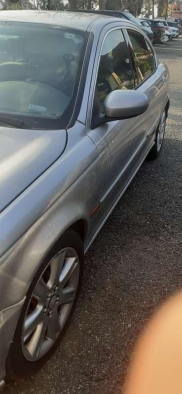 Usata Jaguar X-type 196 CV (144 kW) 2003 Argento Berlina