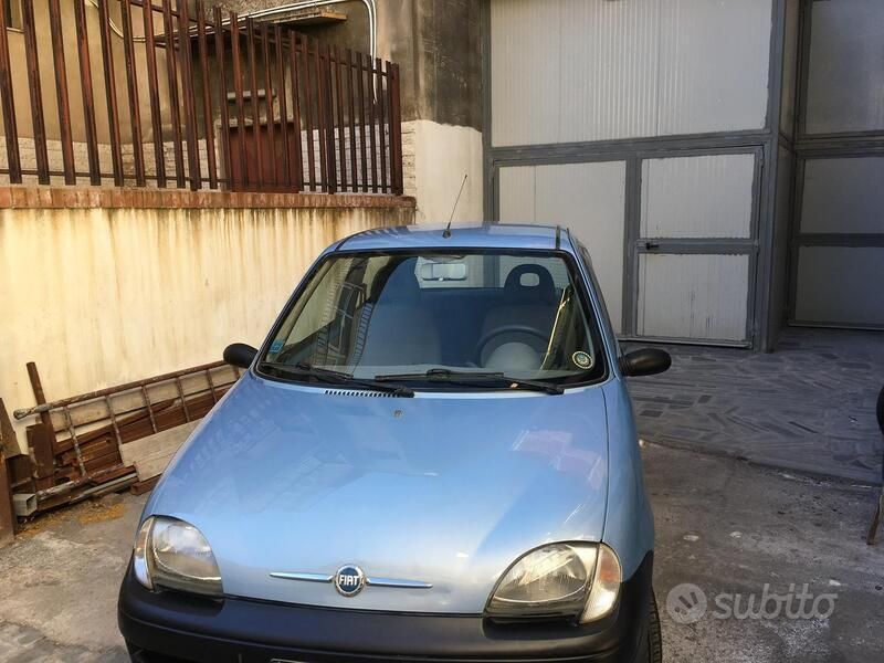 Usata Fiat 600 54 CV (39 kW) 2008 Blu Utilitaria