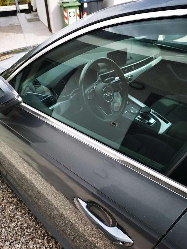 Usata Audi A4 Business 190 CV (139 kW) 2019 Grigio Station wagon