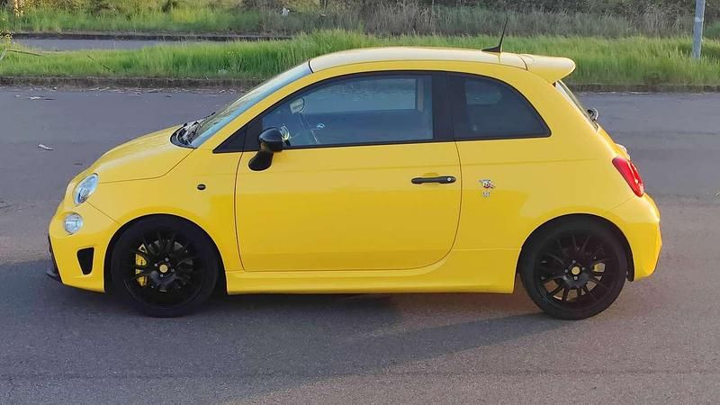 Usata Abarth 595 Turismo 165 CV (121 kW) 2021 Giallo