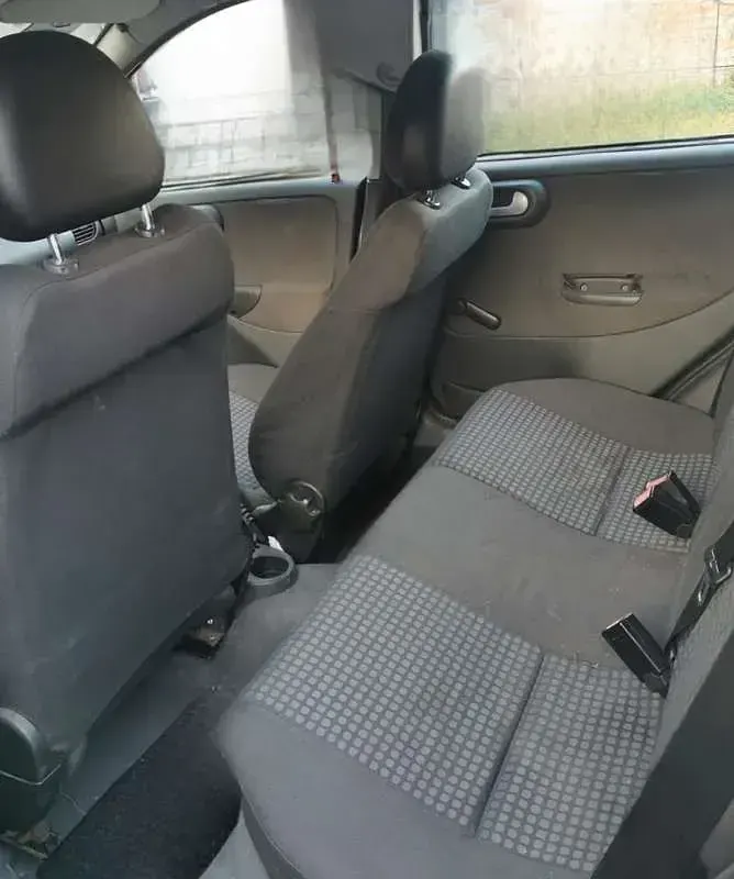 Usata Opel Corsa Cosmo 69 CV (50 kW) 2004 Utilitaria