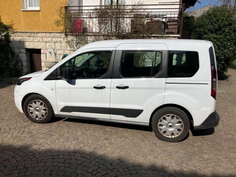 Usata Ford Tourneo Connect 101 CV (74 kW) 2017 Bianco Monovolume