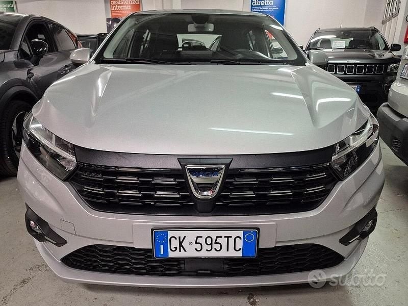 Usata Dacia Sandero Expression 66 CV (48 kW) 2022 Grigio Berlina