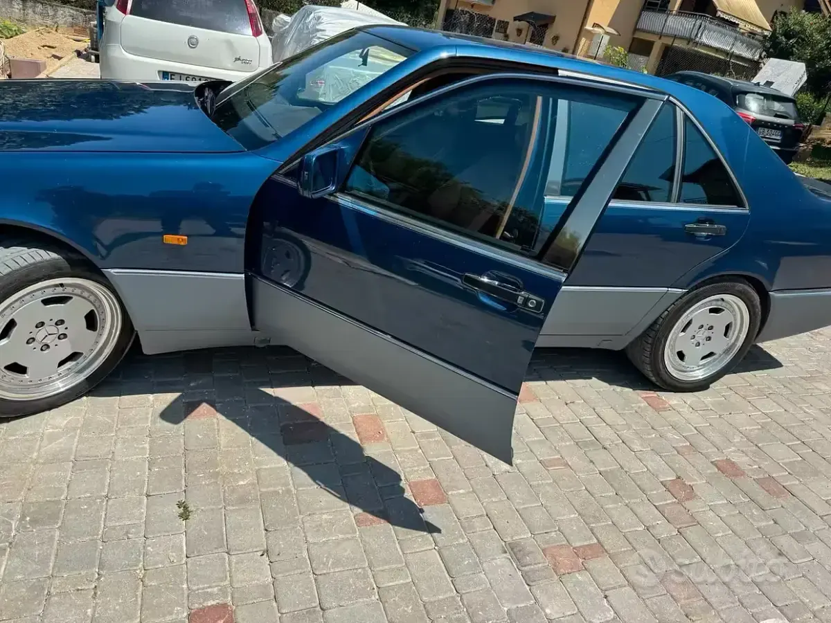 Usata Mercedes 500 SE 326 CV (239 kW) 1992 Bluazzurro Berlina