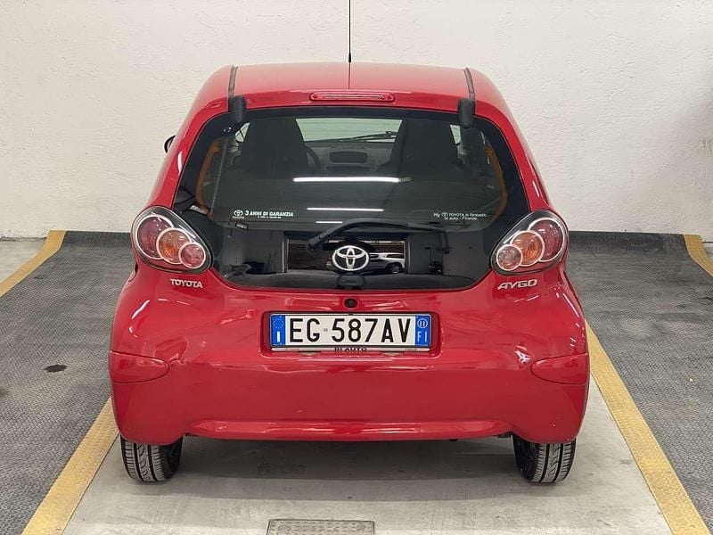 Usata Toyota Aygo Connect Style 68 CV (50 kW) 2011 Other Utilitaria