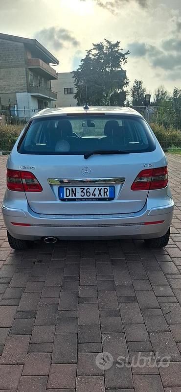 Usata Mercedes B200 140 CV (102 kW) 2008 Monovolume
