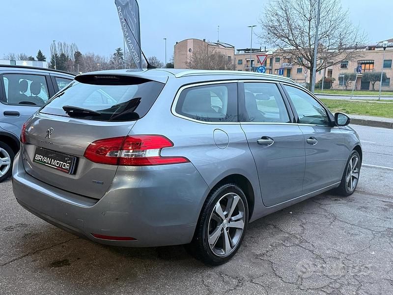 Usata Peugeot 308 Allure 120 CV (88 kW) 2016 Grigio Station wagon